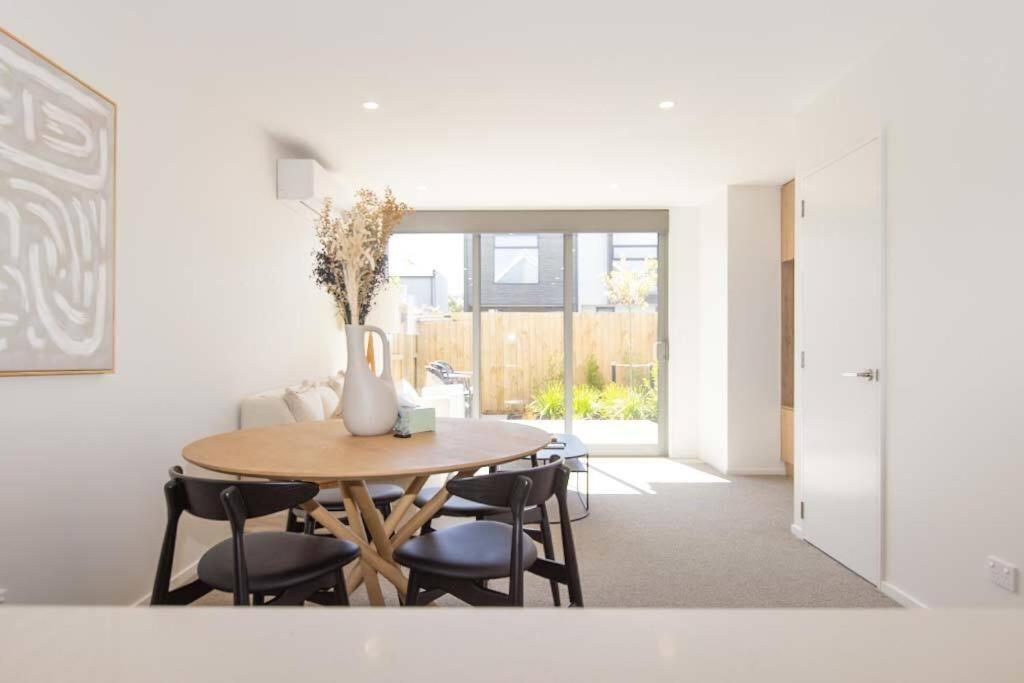 Inner City Luxury With Free Parking Christchurch Exterior photo